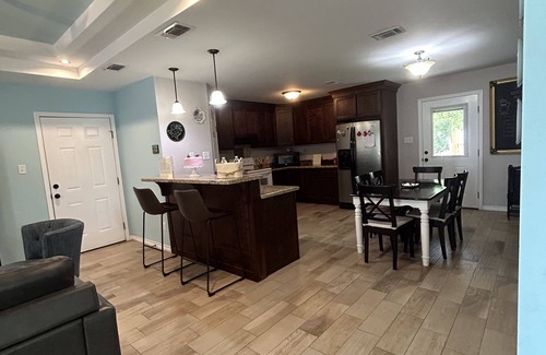 Eagle Pass House | whole 3 bedroom home