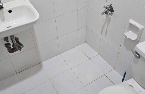 Minglanilla House | WHOLE HOUSE and Free Parking SAFE neighborhood