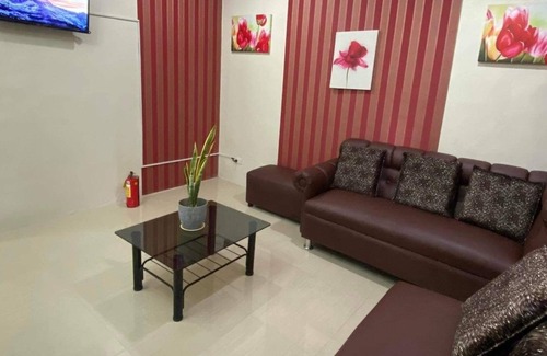 Minglanilla House | Whole house & Free parking in a safe neighborhood nearby malls and main highway