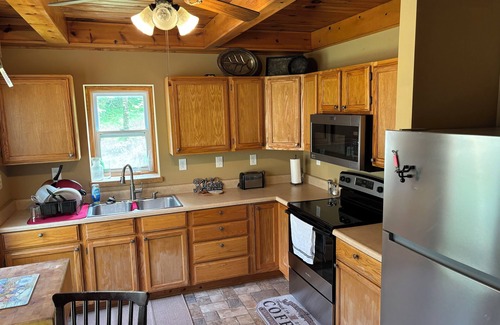 Eminence House | Whole house, secluded getaway near Alley Springs, Eminence , Missouri.