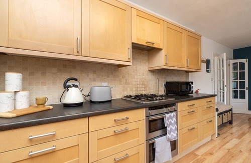 Newton St Loe House | WiFi | Parking | Near Major Attractions