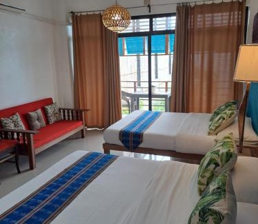 Mabini Resort | Wijaya Anilao Beach House