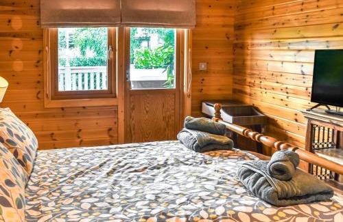 Hopton House | Wild Grape Lodge