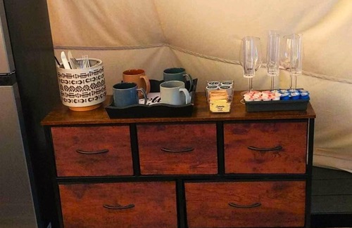 Cave Junction Apartment | Wild Horses Luxury Tipi - Restrooms and Showers are only a short walk away.