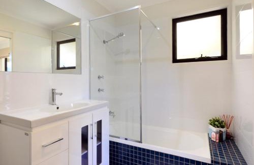 Barrengarry House | Wild Rose Cottage Kiaroo Estate, Kangaroo Valley