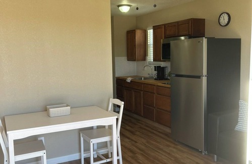 Quartzsite House | Wild West Cabin Suite