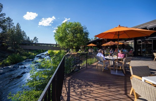 Orchard District Apartment | Wilderness Exploration | 2 Queens + ADA rated