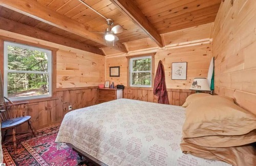 Evart House | Wildlife Haven Retreat