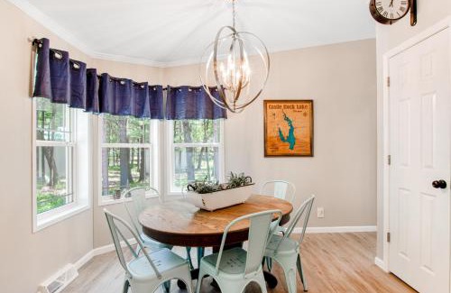 Mauston House | Wildwood by the Lake