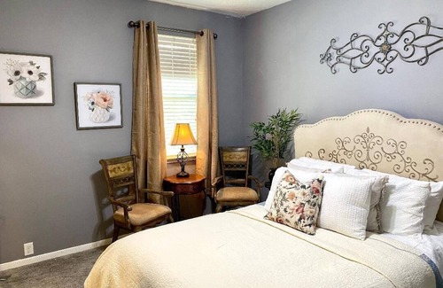 Pinehurst Of Atascocita Bed & Breakfast | Wiley House Bed and Breakfast