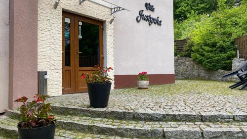 Bystrzyca Gorna Bed & Breakfast | Willa Justynka