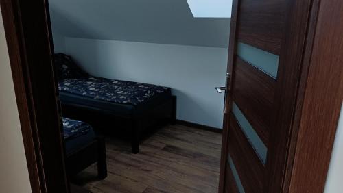 Wadowice Apartment | Willa Kier dom bliźniak 7-osobowy ZE STREFĄ BASENOWĄ w miejscowości Chocznia NIEDALEKO ZATORU I ENERGYLANDII