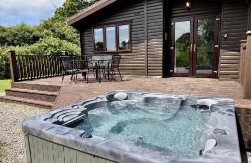 Helford Passage House | Willow Lodge