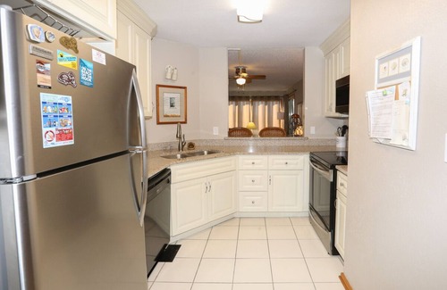 Southern Shores Condo | Willows House - Dog-friendly Soundside 2 BR condo w/community pool and sound access