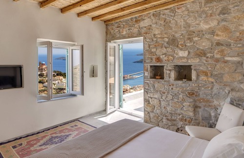 Ano Siros House | Wind Tales
