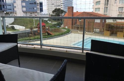 Aidy Grill Apartment | Wind Tower