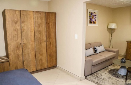 Windhoek West Hotel | Windhoek Gardens Boutique Hotel cc