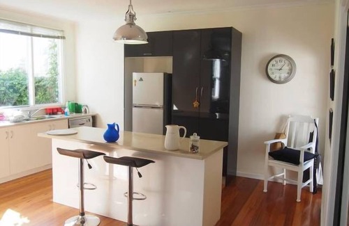 Kingston Beach House | Windsor Cottage boutique accommodation