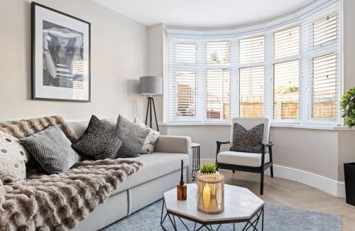 Iverley House | Windsor House by Andrew Hart Property
