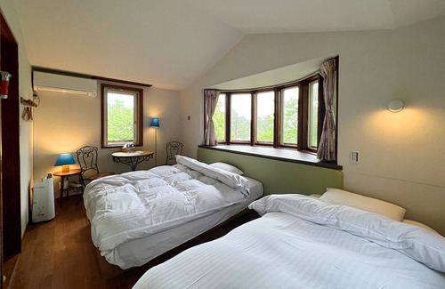 Yamanakako Hotel | Windy Hill Room 9 Family 3Bed Westernstyle Room/Minamitsurugun Yamanashi