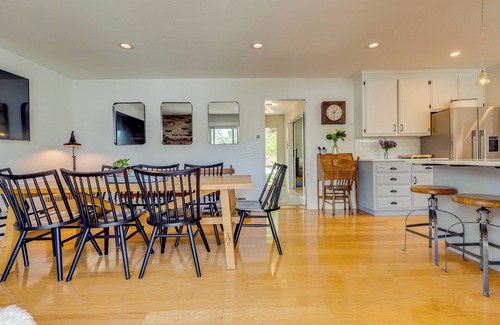 Forestville House | Wine Country Retreat in Russian River Valley!