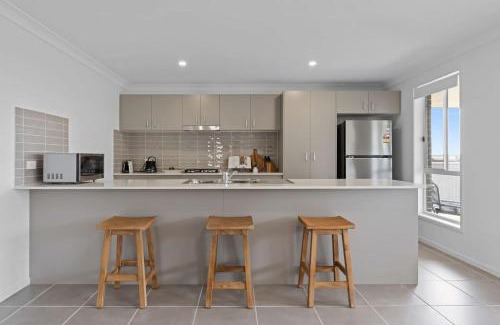 Cessnock House | Wine Down 700m walk to Cessnock CBD