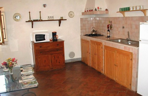 San Donato a Livizzano Apartment | Winery, holiday complex in Montespertoli with A/C, Wi-Fi, swimming pool. P6