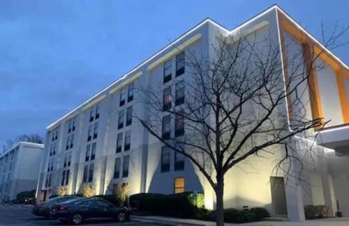Baltimore Hotel | Wingate by Wyndham Baltimore BWI Airport