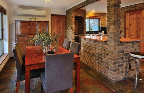 Jutland House | Wings Barossa Bird & Bush Retreat