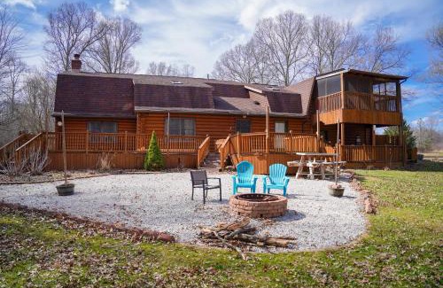Damascus Villa | WinklerWald- 6 BR family retreat