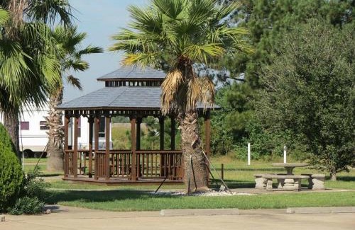 Winnie Hotel | Winnie Inn Suites & RV Park