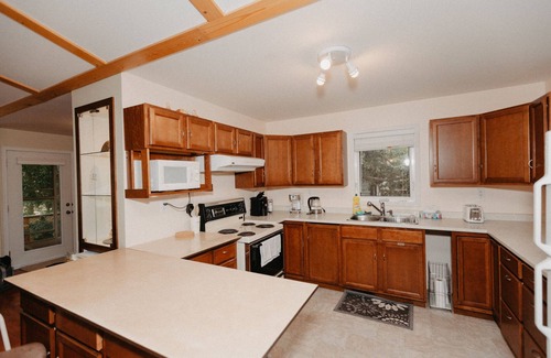 Winnipeg Beach House | Winnipeg Beach All Season Cabin