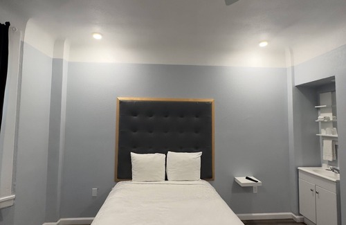 Mid-Market Hotel | Winsor Hotel
