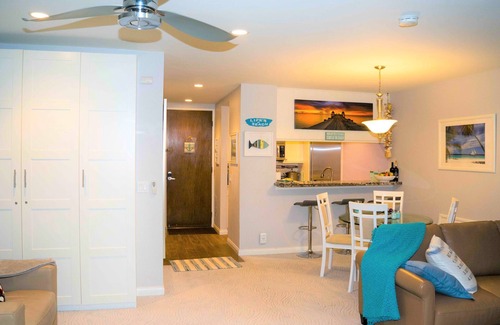 Townsite Condo | WINTER 2026 NOW OPEN E310 PENTHOUSE 1BEDROOM, 1.5 BATHS, 2 BALCONIES FACE PIER