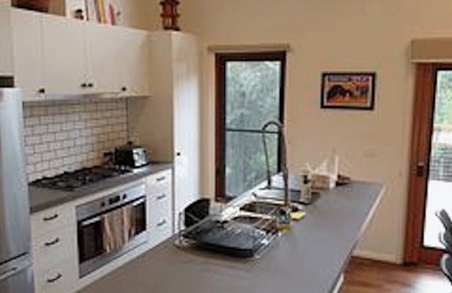 Marysville House | Winter escape, gorgeous forest views and river access!