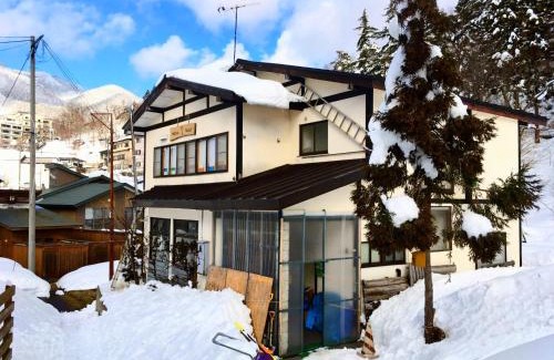 Zaoonsen House | Winter Season - 民泊 Matsuo House in Zao Onsen - Japanese Style - Private Room