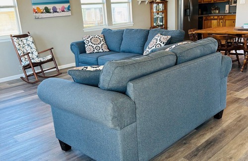 Port Aransas House | Winter Texans - Charming 2-bedroom house in beautiful Port Aransas TX.