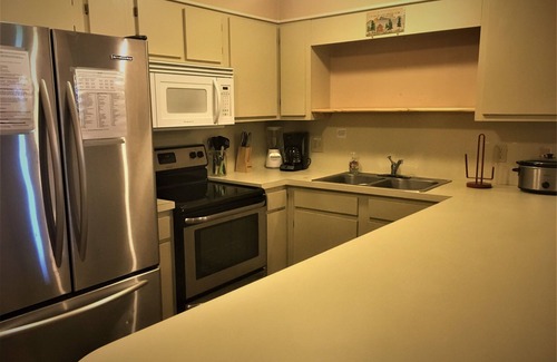 Ghent Apartment | Winterplace Condo D302