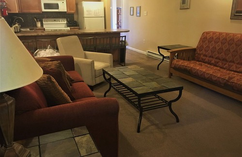 Ghent Apartment | Winterplace Condo E202