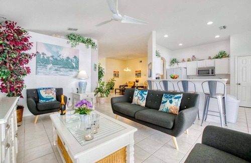 Beachwalk Isles House | Wischis Florida Home - Beach Pebble