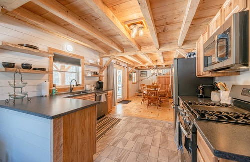 Jamaica Cabin | Wishing Well Cabin