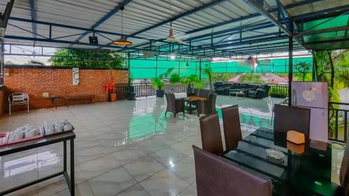 Palangkaraya Hotel | Wisma Malawen Palangkaraya Mitra RedDoorz