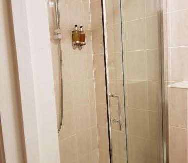 Cranfield Bed & Breakfast | Wisteria Haze