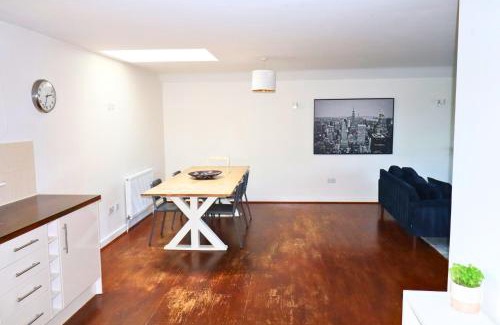 Wokingham Apartment | Wokingham - Large 2 bedroom Apartment