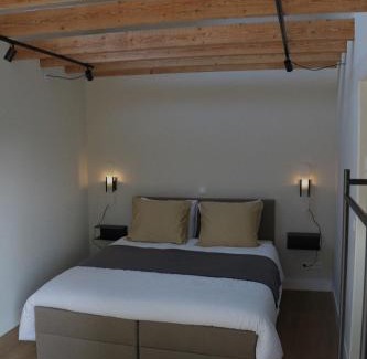 Den Burg Bed & Breakfast | Wol en Wijn Texel