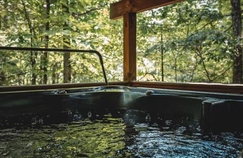 Purlear House | Wolf Creek Cabin at 36 North - Hot Tub