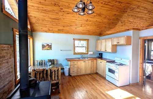 La Sal Cabin | Wolf Springs Ranch, Cabin 2