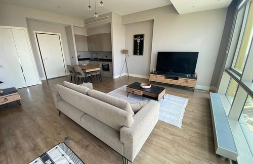 Atasehir House | Wonderful 1+0 50 m2 high floor