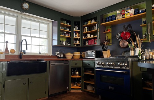 Spruce Head House | Wonderful Artist's Retreat : Private Maine Waterfront : Monet would dig it!