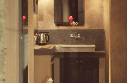 Ronciglione Bed & Breakfast | Wonderful Bed & Breakfast North of Rome "Casino de'Basti"